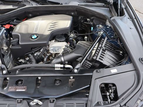Used 2015 BMW 528i xDrive Sedan image 41