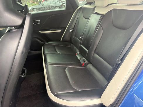 Used 2025 Kia K4 GT-Line w/ GT-Line Premium Package FWD image 14