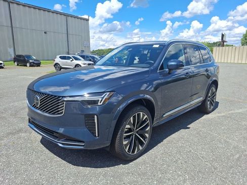 New 2026 Volvo XC90 B5 Plus image 10