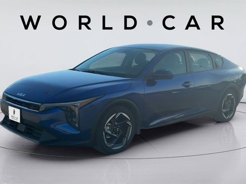 Certified 2025 Kia K4 EX image 7