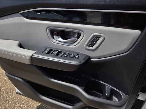 Used 2025 Honda Pilot EX-L image 17