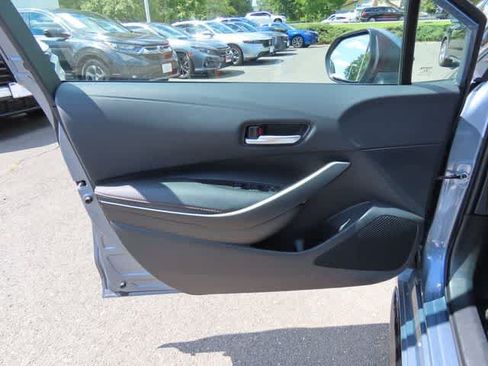 Used 2025 Toyota Corolla SE w/ Convenience Package FWD image 15