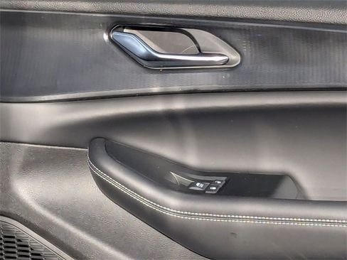 New 2025 Jeep Grand Cherokee L Altitude image 37