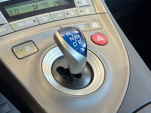 Used 2015 Toyota Prius Two FWD image 32