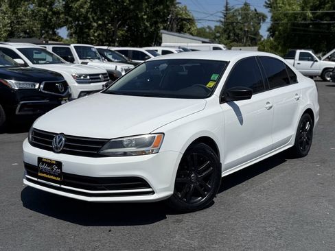 Used 2015 Volkswagen Jetta S FWD image 1