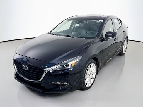 Used 2017 MAZDA MAZDA3 Grand Touring image 4