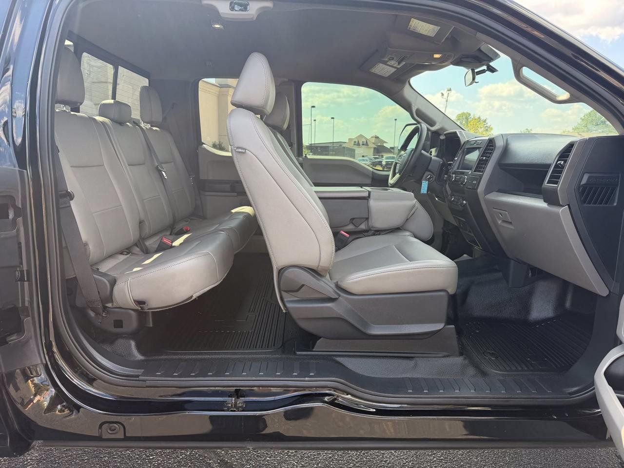 Used 2022 Ford F250 XL w/ STX Appearance Package AWD/4WD image 13