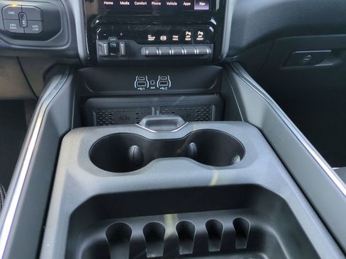 New 2026 RAM 3500 Laramie AWD/4WD image 26