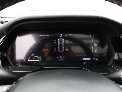 Used 2023 Jeep Grand Cherokee 4WD 4xe image 14