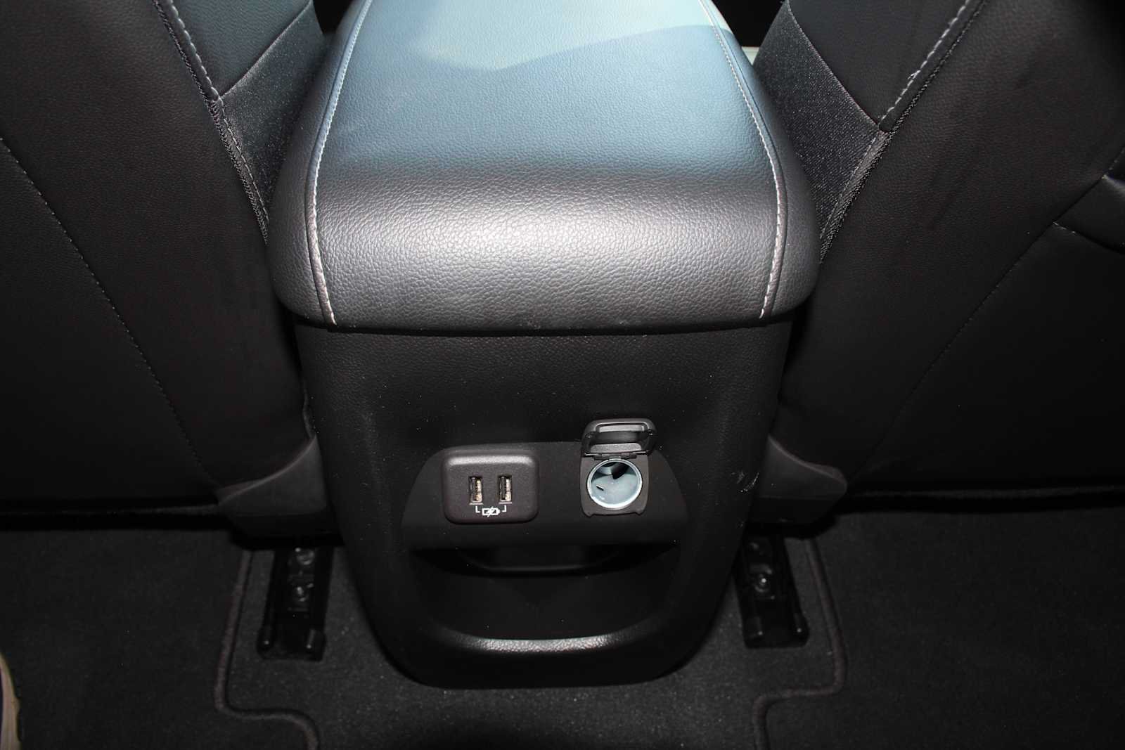 Used 2022 GMC Canyon Elevation w/ Elevation Premium Package AWD/4WD image 32