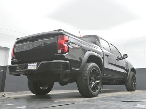 Used 2023 Chevrolet Colorado Trail Boss w/ Technology Package AWD/4WD image 43