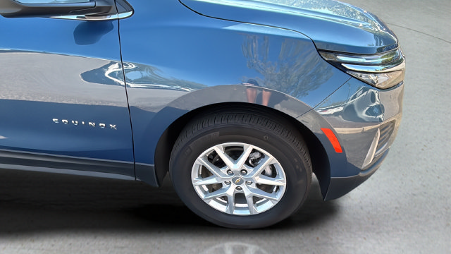 Used 2024 Chevrolet Equinox LT FWD image 34