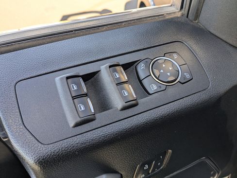 Used 2020 Ford F150 Platinum w/ Technology Package image 21