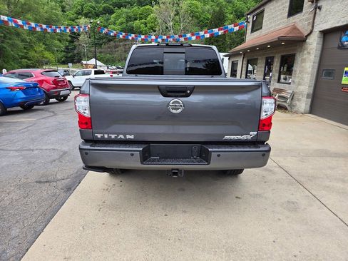 Used 2019 Nissan Titan PRO-4X w/ Pro-4x Convenience Package AWD/4WD image 6
