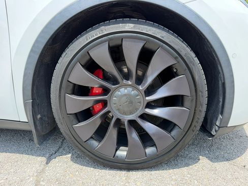 Used 2021 Tesla Model Y Performance AWD/4WD image 14