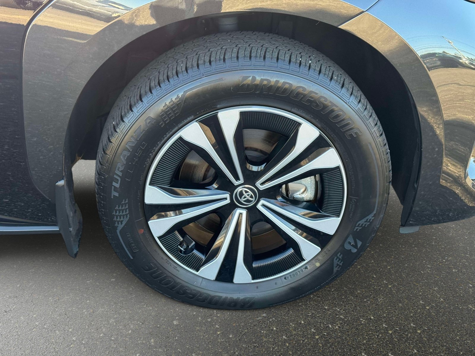 Certified 2024 Toyota bZ4X AWD w/ Weather Package image 9