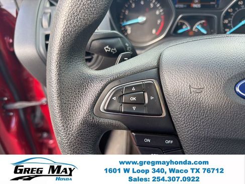 Used 2017 Ford Escape SE FWD image 12
