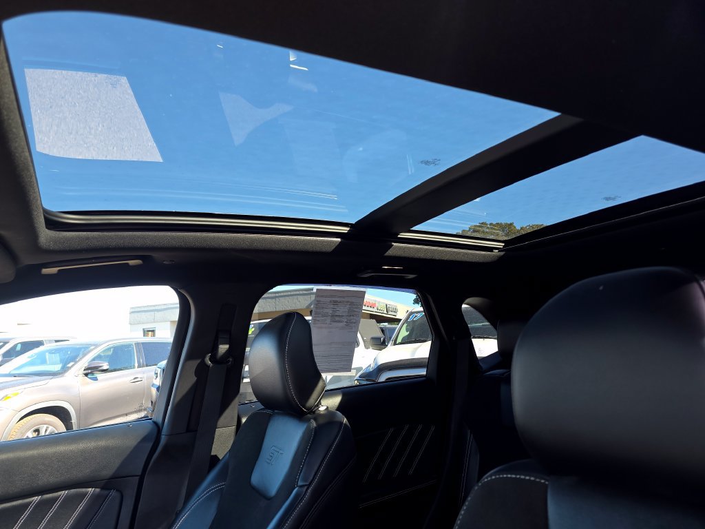 Used 2019 Ford Edge ST w/ Equipment Group 401A AWD/4WD image 14