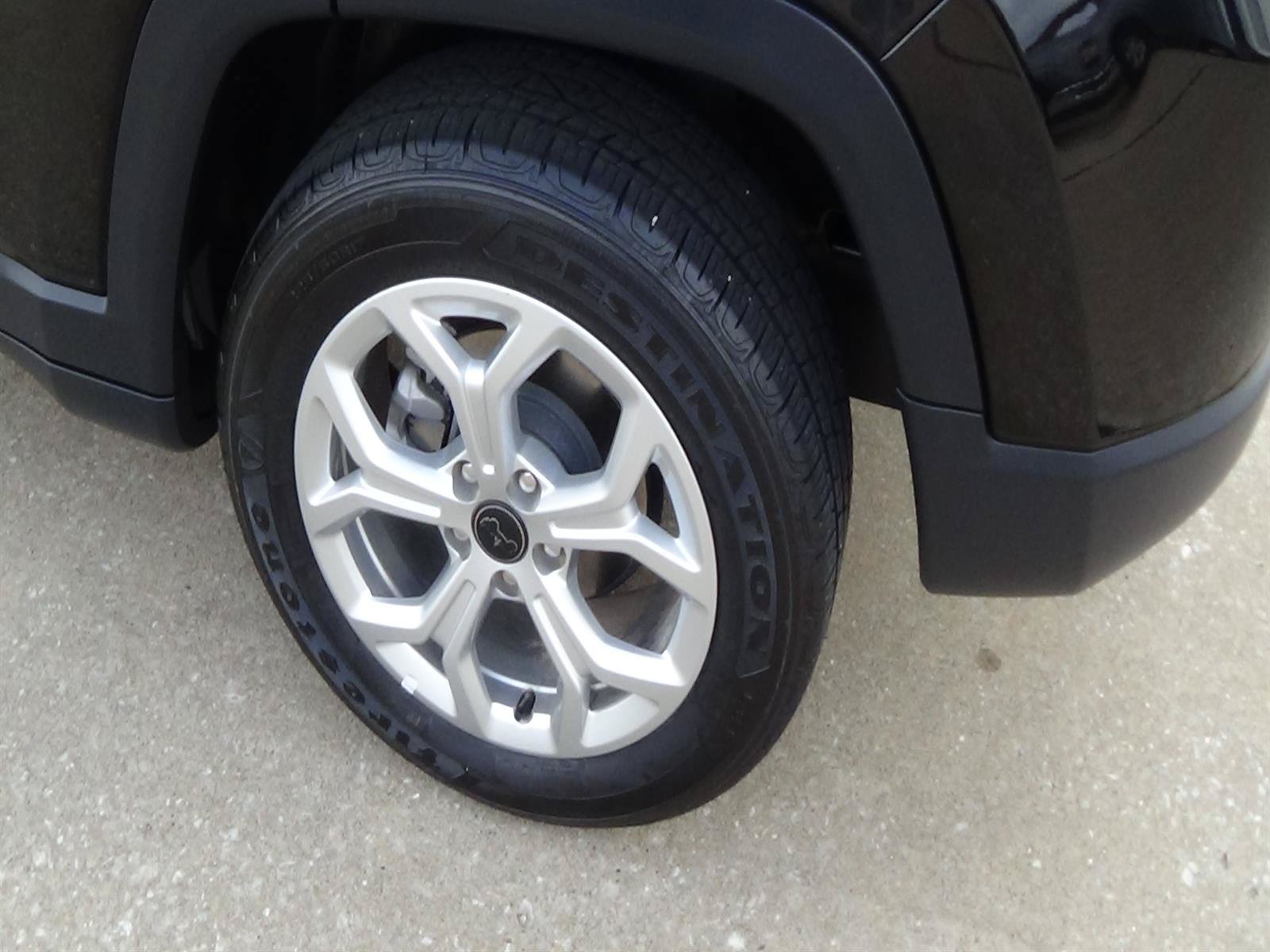 Certified 2025 Jeep Compass Latitude AWD/4WD image 9