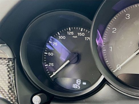 New 2026 Porsche Macan S image 13