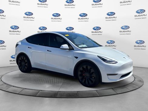 Used 2023 Tesla Model Y Long Range AWD/4WD image 7