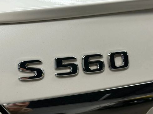 Used 2019 Mercedes-Benz S 560 Sedan image 13