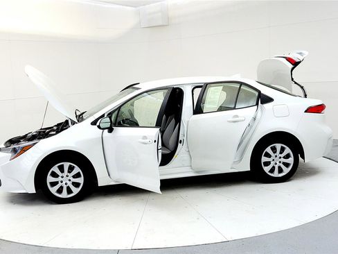 Certified 2020 Toyota Corolla LE image 10