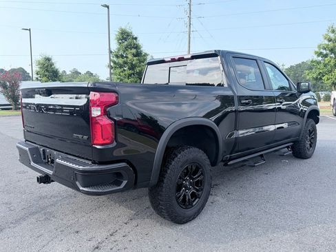 Used 2024 Chevrolet Silverado 1500 ZR2 AWD/4WD image 6