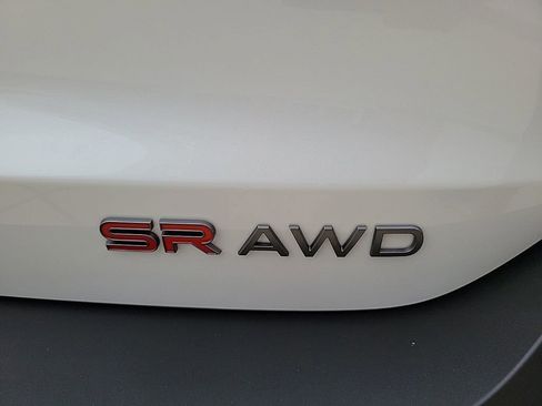 New 2025 Nissan Kicks SR w/ SR Premium Package image 13