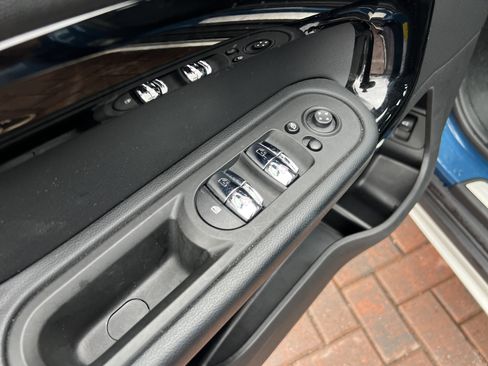Used 2024 MINI Cooper Countryman S FWD image 15