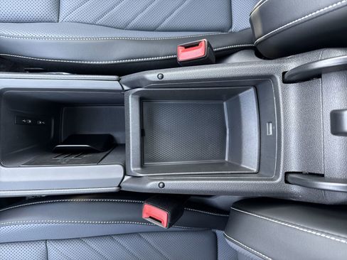 New 2025 Volkswagen Tiguan SE R-Line image 22