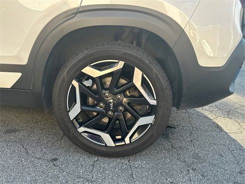 Used 2024 Kia Seltos SX w/ SX Sunroof Package image 38