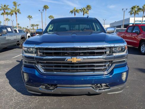 Used 2018 Chevrolet Silverado 1500 High Country image 9
