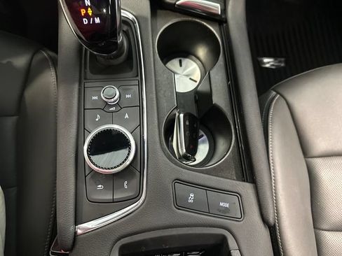 Certified 2024 Cadillac XT6 Premium Luxury AWD/4WD image 18