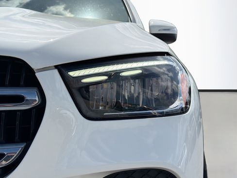 Used 2024 Mercedes-Benz GLE 350 4MATIC image 9