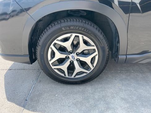 Used 2019 Subaru Forester Premium w/ Popular Package #1 AWD/4WD image 29
