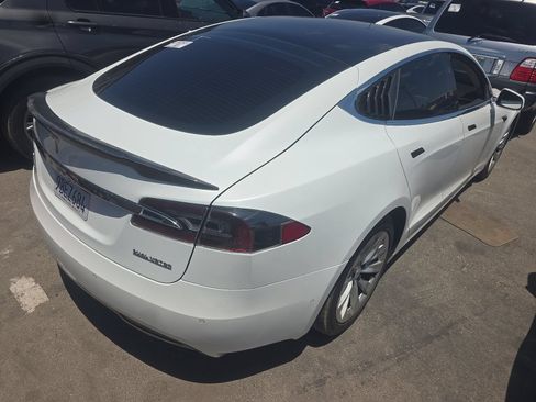 Used 2018 Tesla Model S 75D AWD/4WD image 2