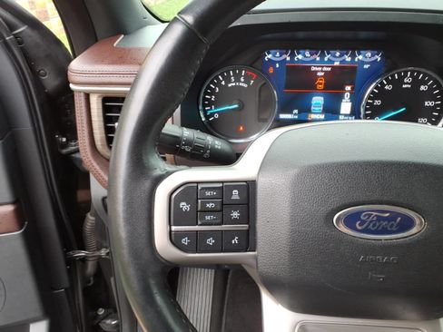 Used 2024 Ford Expedition Max Limited AWD/4WD image 23