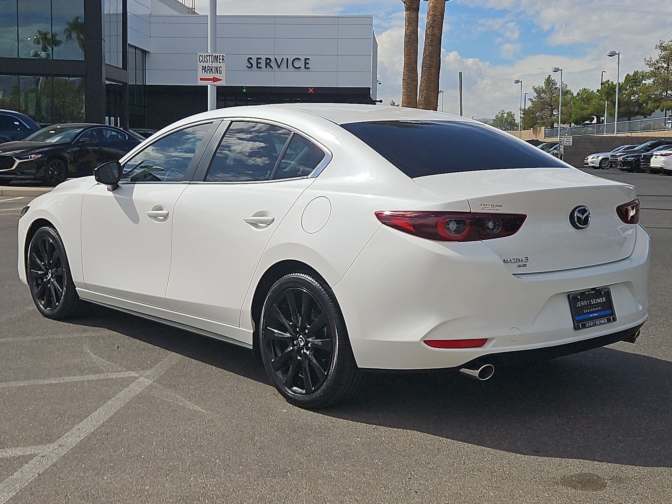 Used 2026 MAZDA MAZDA3 Carbon AWD/4WD image 3