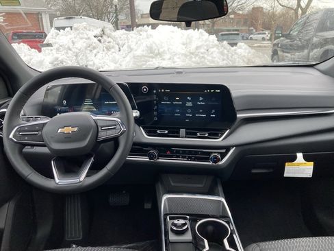 New 2026 Chevrolet Equinox LT image 12