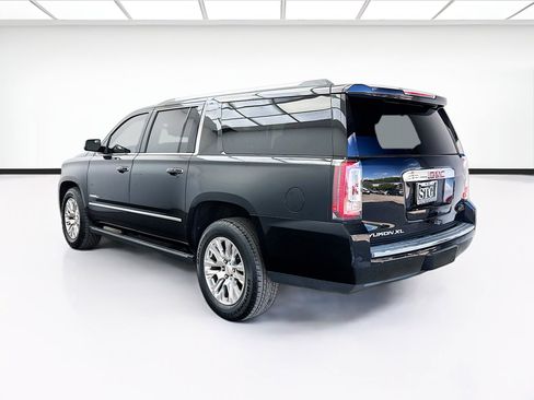 Used 2020 GMC Yukon XL Denali w/ Denali Ultimate Package AWD/4WD image 6