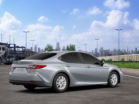 New 2026 Toyota Camry LE image 11