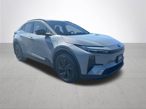New 2026 Toyota C-HR AWD/4WD image 5