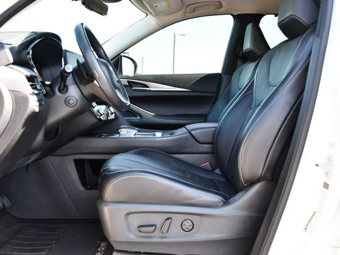 Used 2023 INFINITI QX60 Luxe w/ Performance Audio Package AWD/4WD image 16