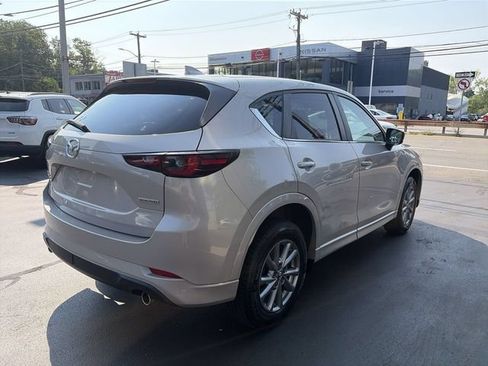 Used 2024 MAZDA CX-5 AWD 2.5 S w/ Select Package image 8