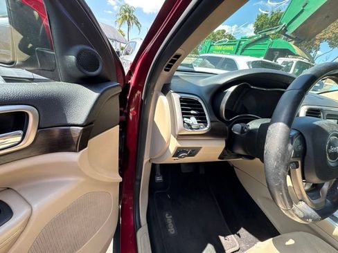 Used 2014 Jeep Grand Cherokee Laredo w/ Quick Order Package 23E RWD image 30
