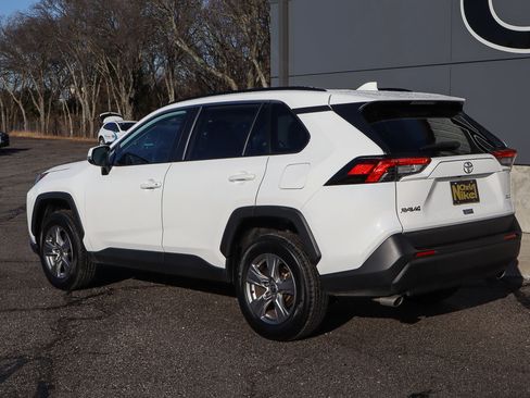 Used 2024 Toyota RAV4 XLE image 6