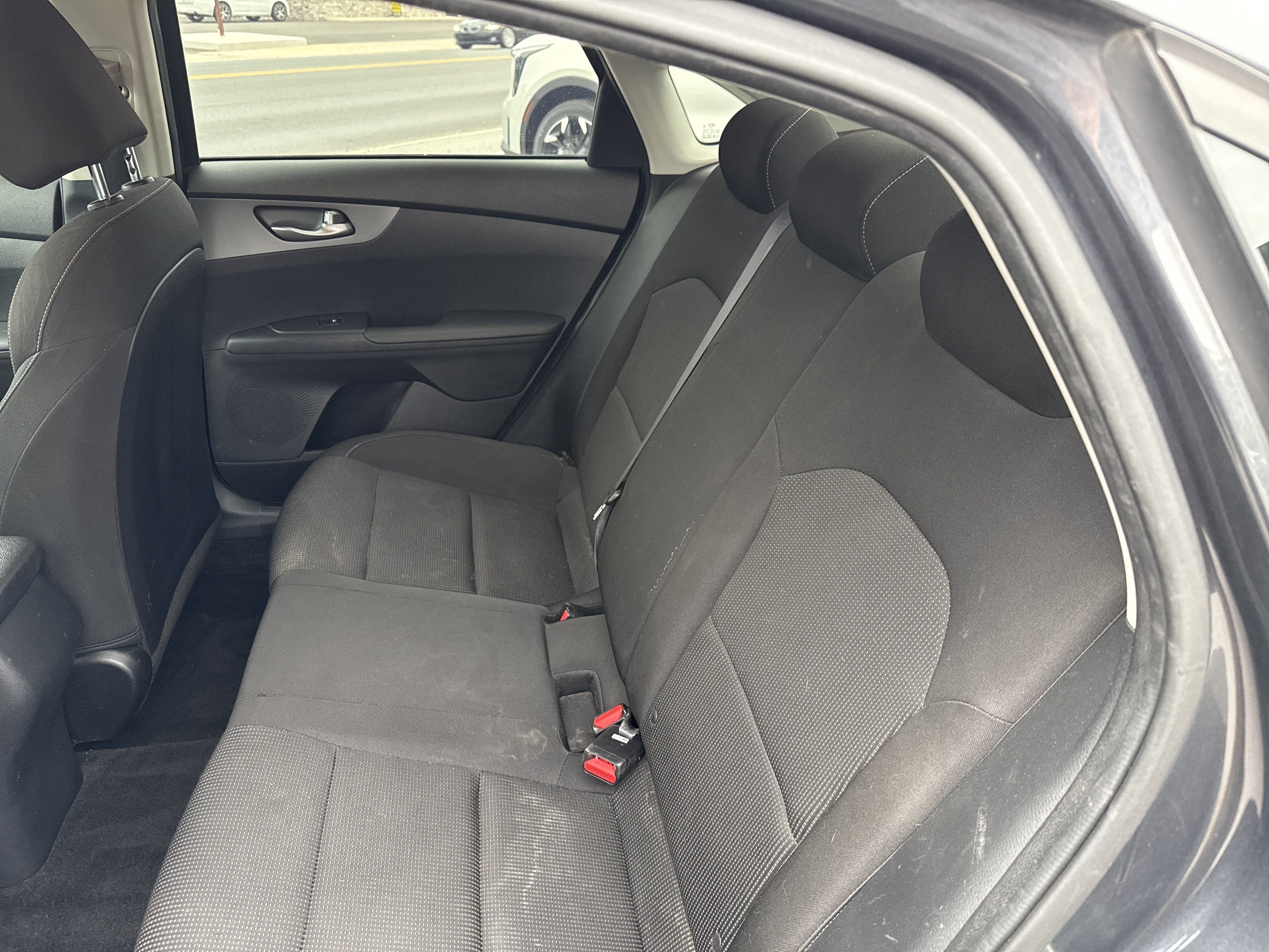Used 2020 Kia Forte LXS FWD image 13