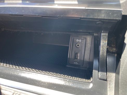 Used 2017 Volkswagen Golf Alltrack SE image 24