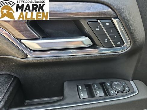 Used 2024 Chevrolet Silverado 1500 LTZ AWD/4WD image 15